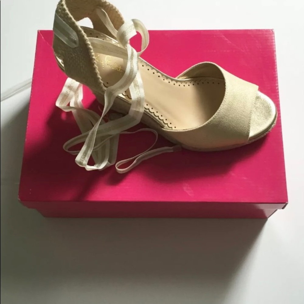 NWT Lilly Pulitzer Alyssa Gold Metallic Sandal 9.5 - Picture 8 of 11